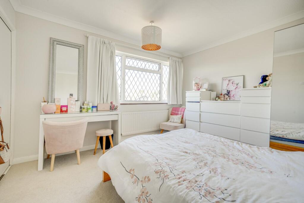 House in Luton - More