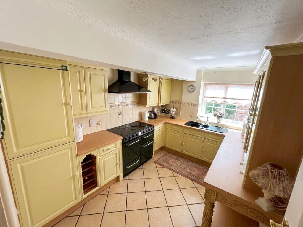 Apartment in Southampton - View 4