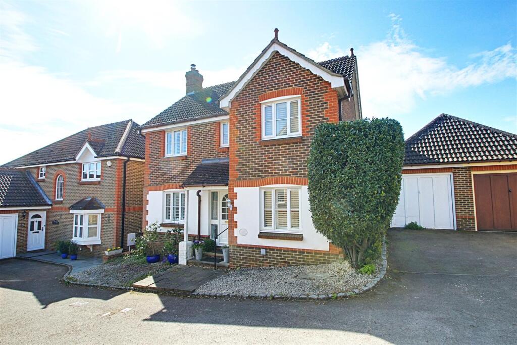 Main image of property: Regent Close, Kings Langley