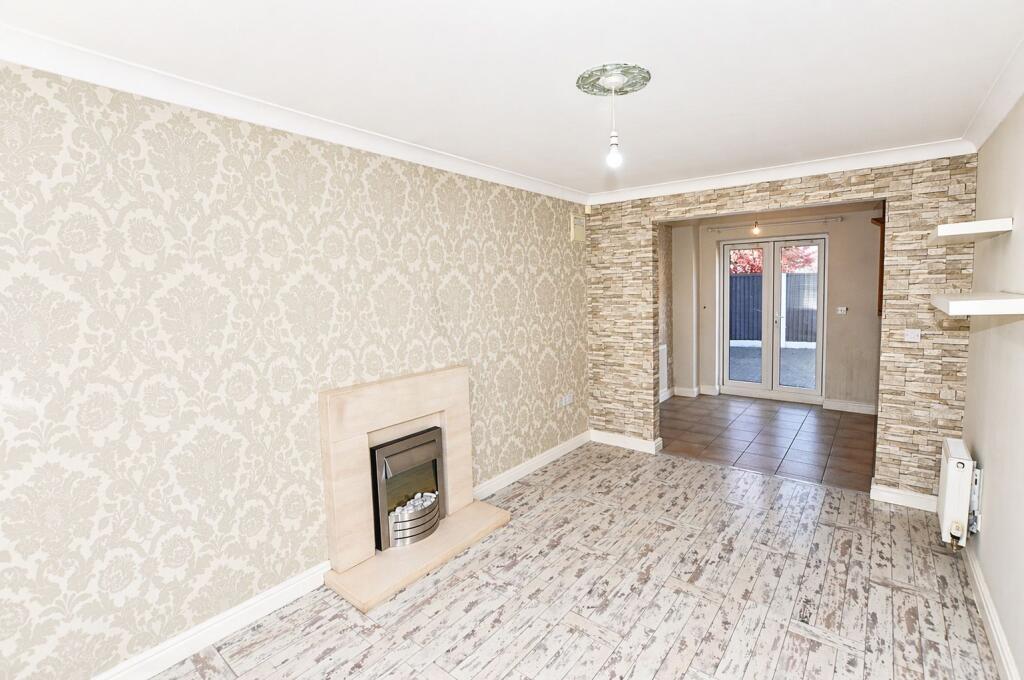 Summercroft Close, Warrington, WA3 3WL photo 2