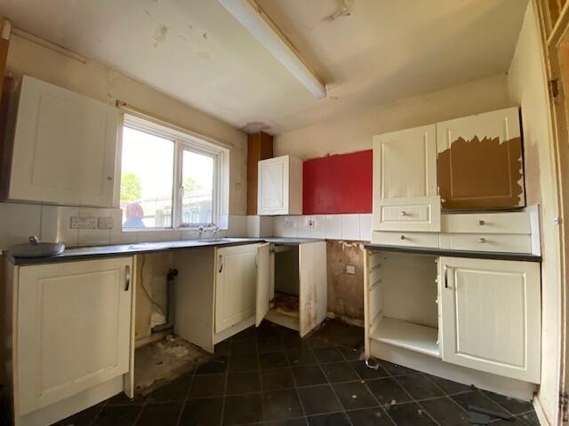 14 Dove Walk, Farnworth, Bolton, Greater Manchester BL4 0RQ photo 5
