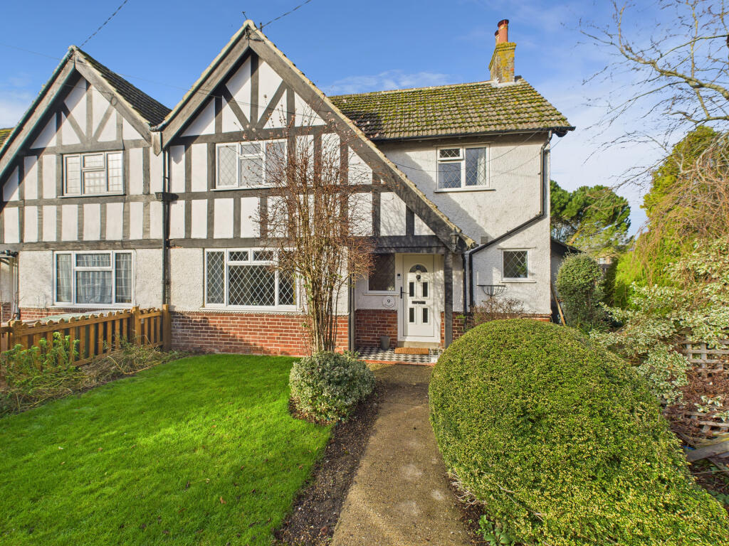 Main image of property: Lime Grove, Chinnor, Oxfordshire