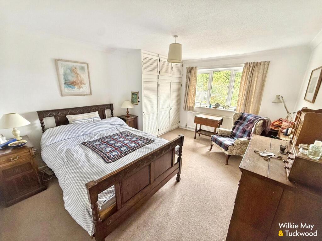 House in Williton - More
