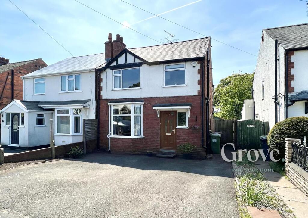 3-bed detached on Belbroughton Road, Blakedown, £400,000