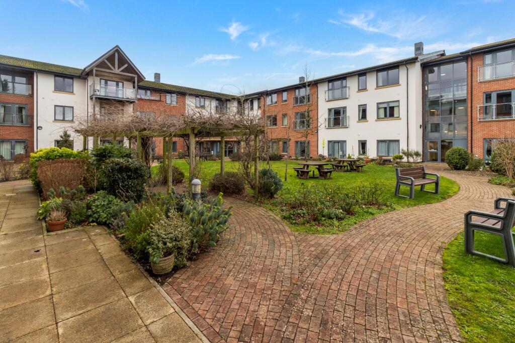 Main image of property: Clarence Park, 415 Worcester Road, Malvern, Worcestershire, WR14 1FU