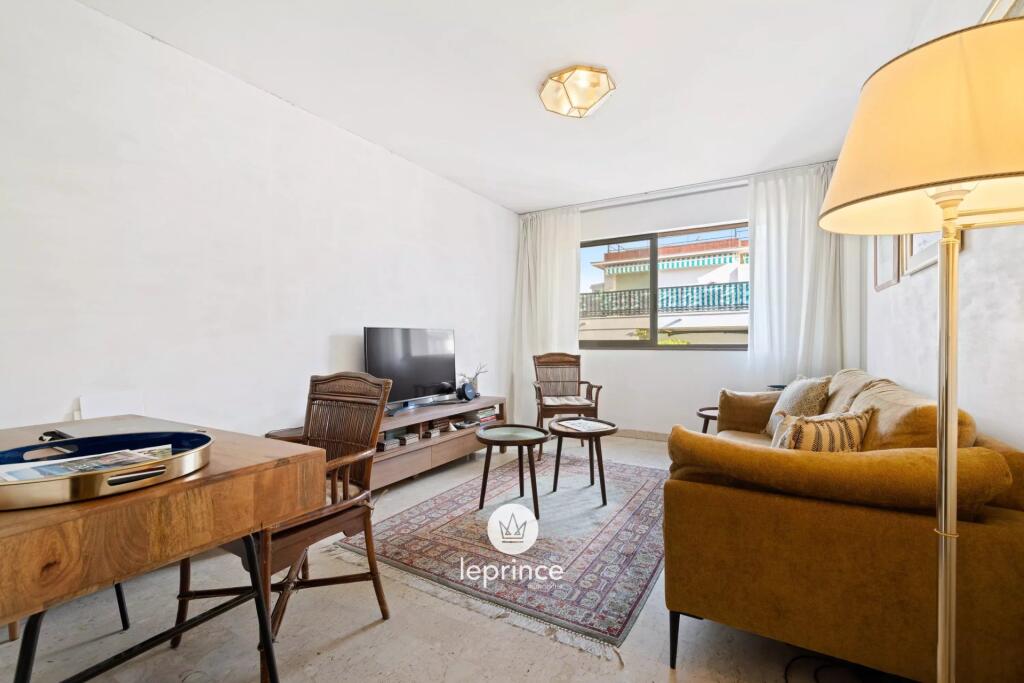 Main image of property: Provence-Alps-Cote d`Azur, Alpes-Maritimes, Nice