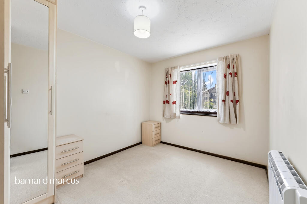 Apartment in Epsom and Ewell, Cuddington, Stoneleigh - View 5