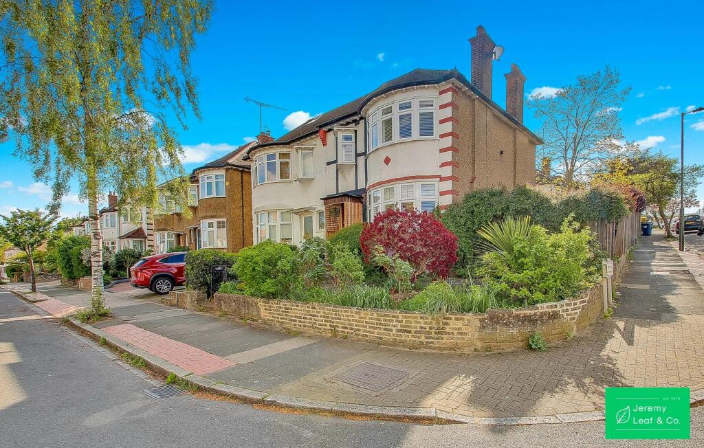 Main image of property: Brent Way, London, N3