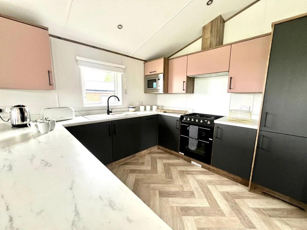 2024 Willerby Horsham, Bodmin Holiday Park, Bodmin, Cornwall, PL30 5JJ photo 5