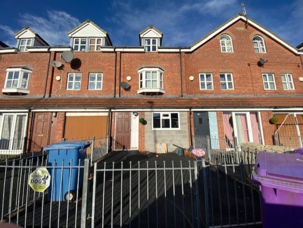 Main image of property: 19c William Henry Street, Liverpool L3 8BB