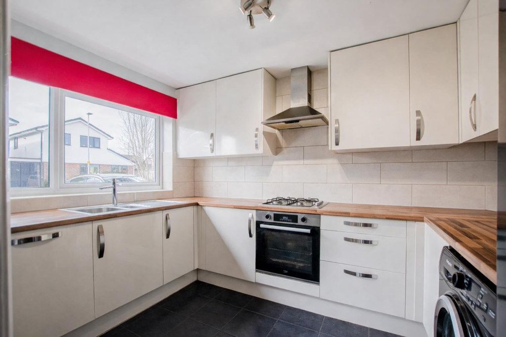 Bisham Drive, West Bridgford, Nottingham - View 4