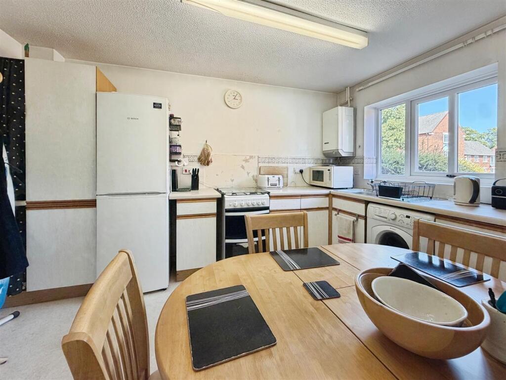 House in Warwick, Sydenham, Royal Leamington Spa - View 4