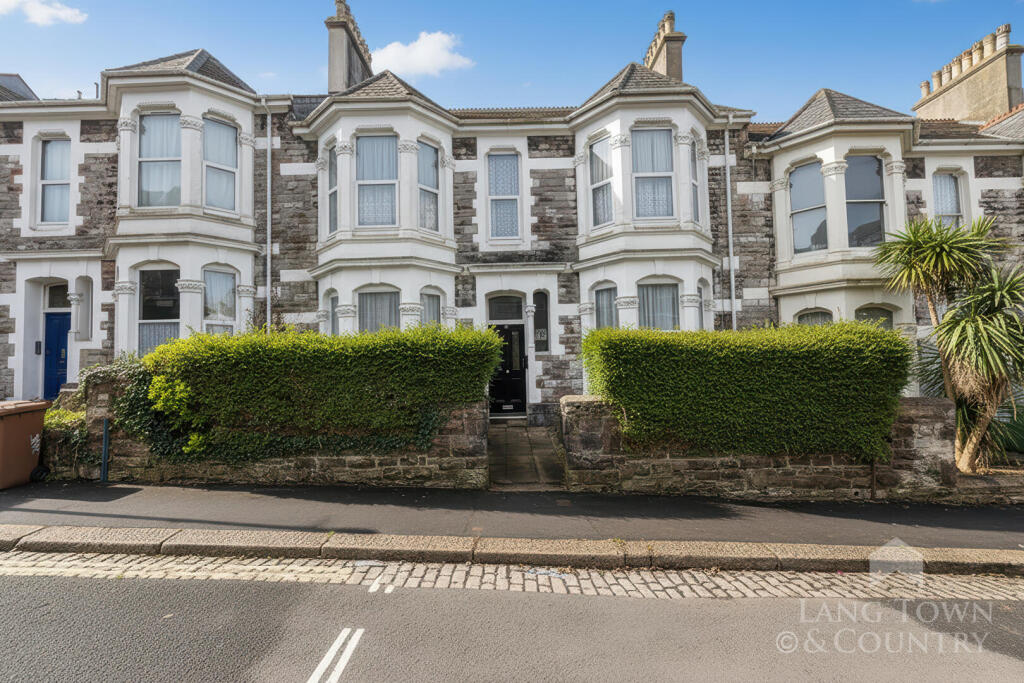 Main image of property: Flat D, St Lawrence Road, North Hill, Plymouth