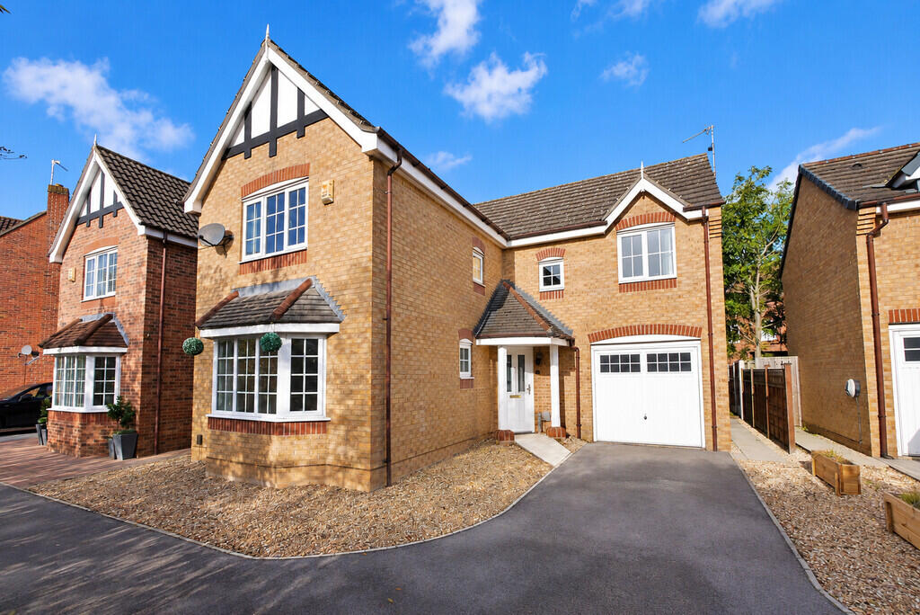 4-bed detached on Stoops Lane, Bessacarr, Doncaster, £295,000