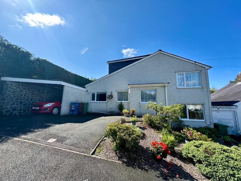 Main image of property: 40 Maesbrith, Dolgellau, LL40 1LF