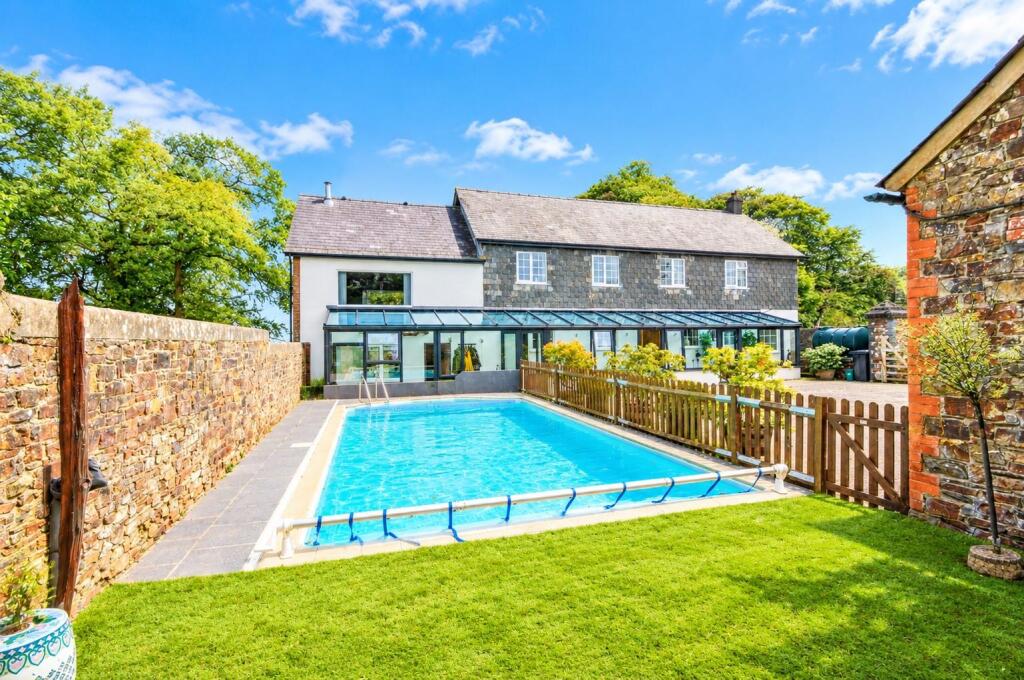 House in Exeter, Whitstone - View 4