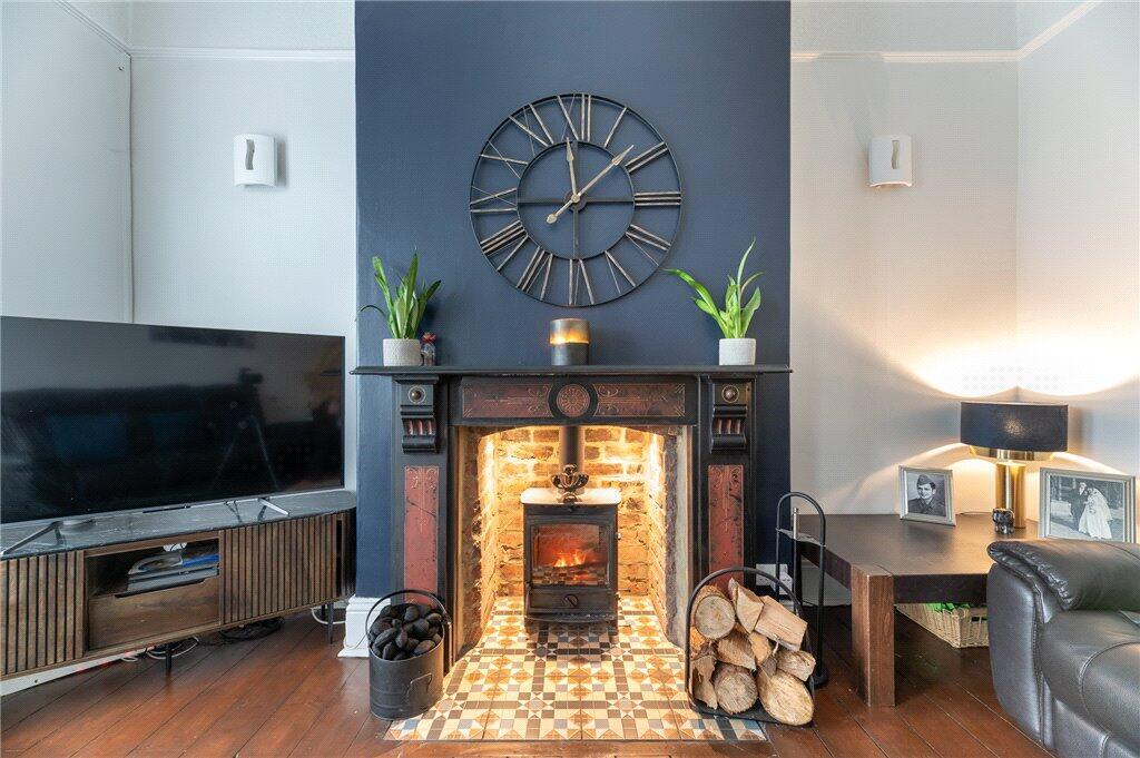 House in Bradford, West Yorkshire - View 3