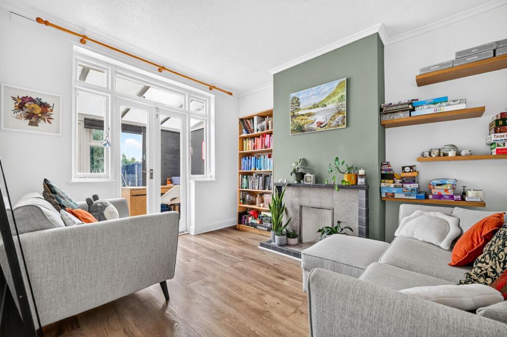 House in London - View 2