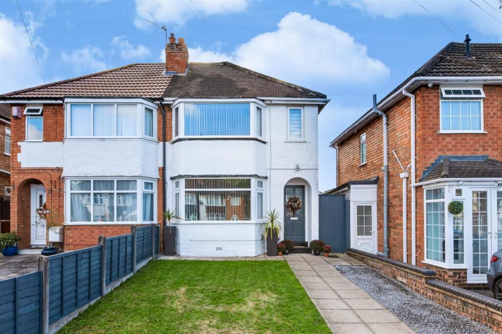 3-bed semi-detached on Parkdale Road, Sheldon, Birmingham, £254,950