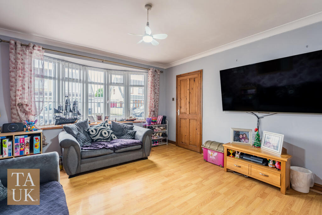 House in Holyhead, Y Fali / Valley - View 4
