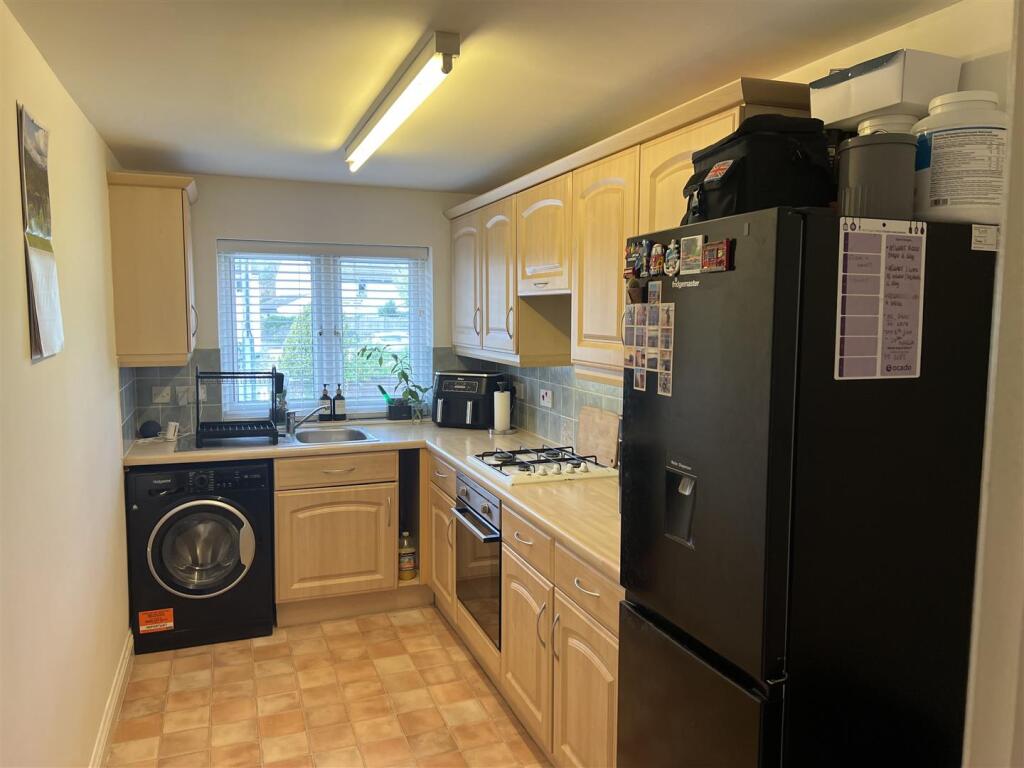 Apartment in Beaminster, Dorset - View 3