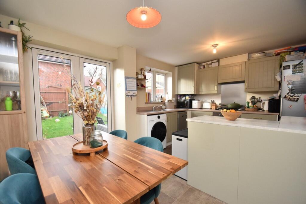 Wilson Way, St. Ives, PE27 photo 4