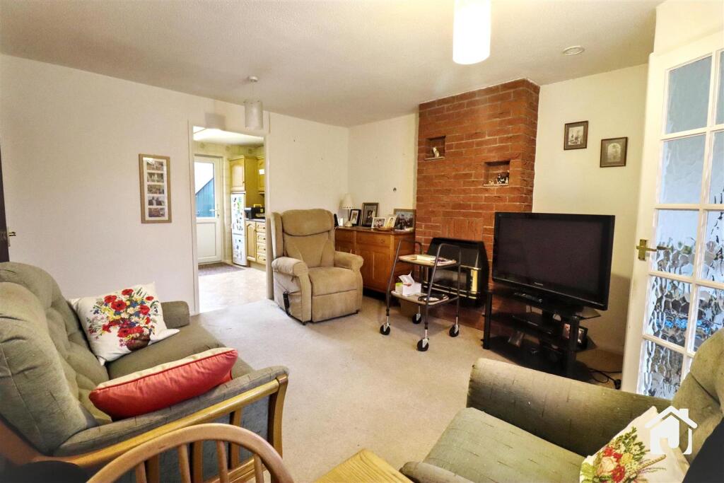 De Montfort Court, Anstey, Leicestershire photo 3