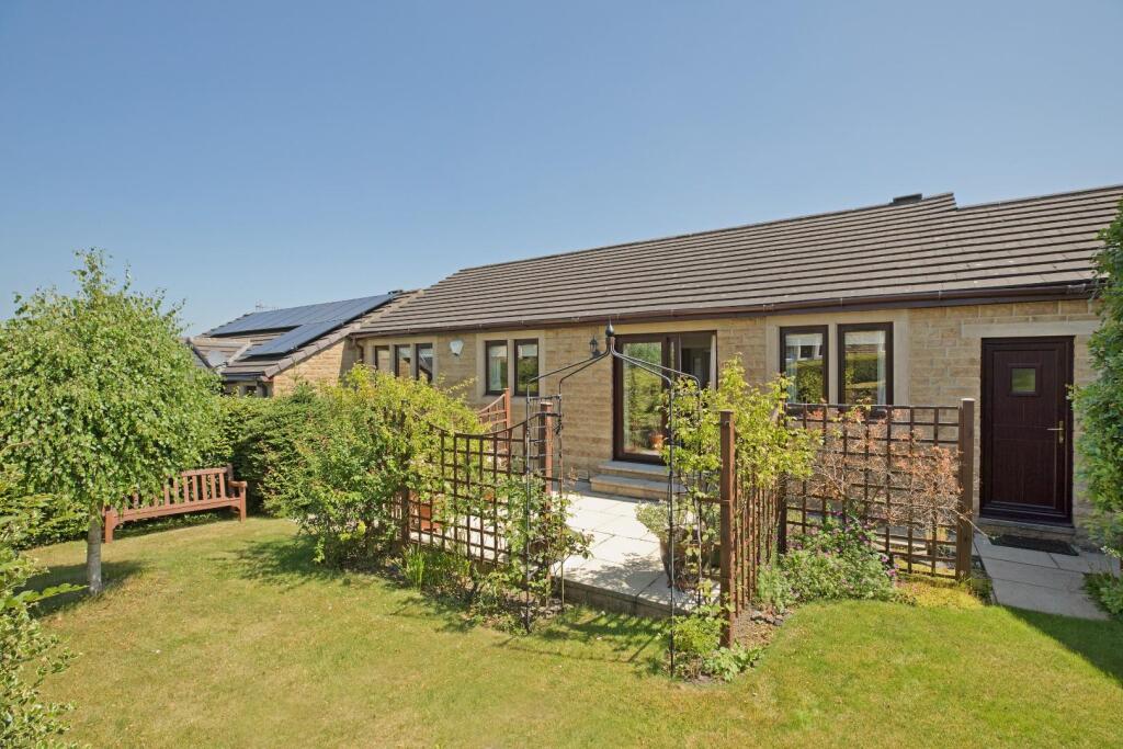 Browsfield Road, Addingham photo 4