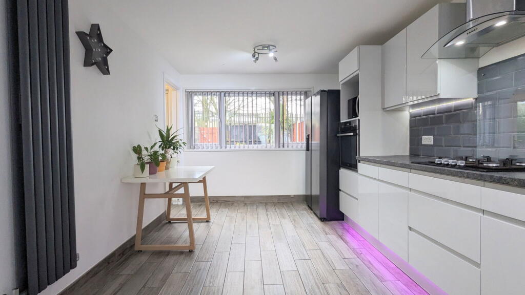 House in West Lancashire, Skelmersdale - View 5