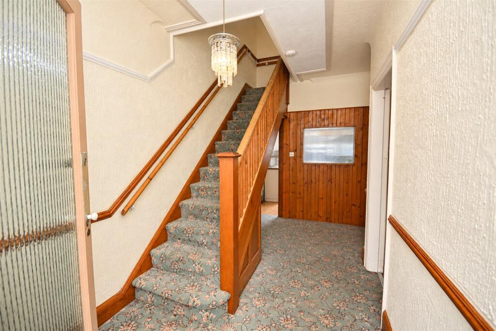 House in Wirral, Liverpool City Region - View 5