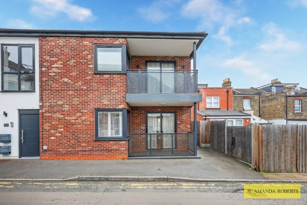 Main image of property: Cart Lane, London, E4