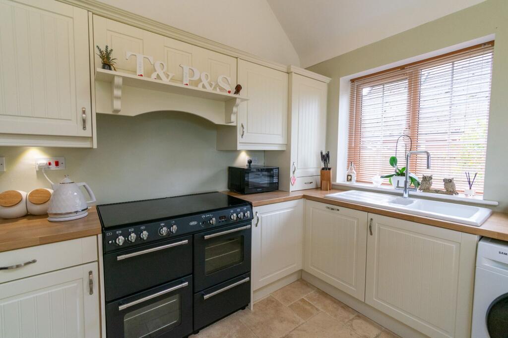 Spa Lane, Lathom, L40 photo 4