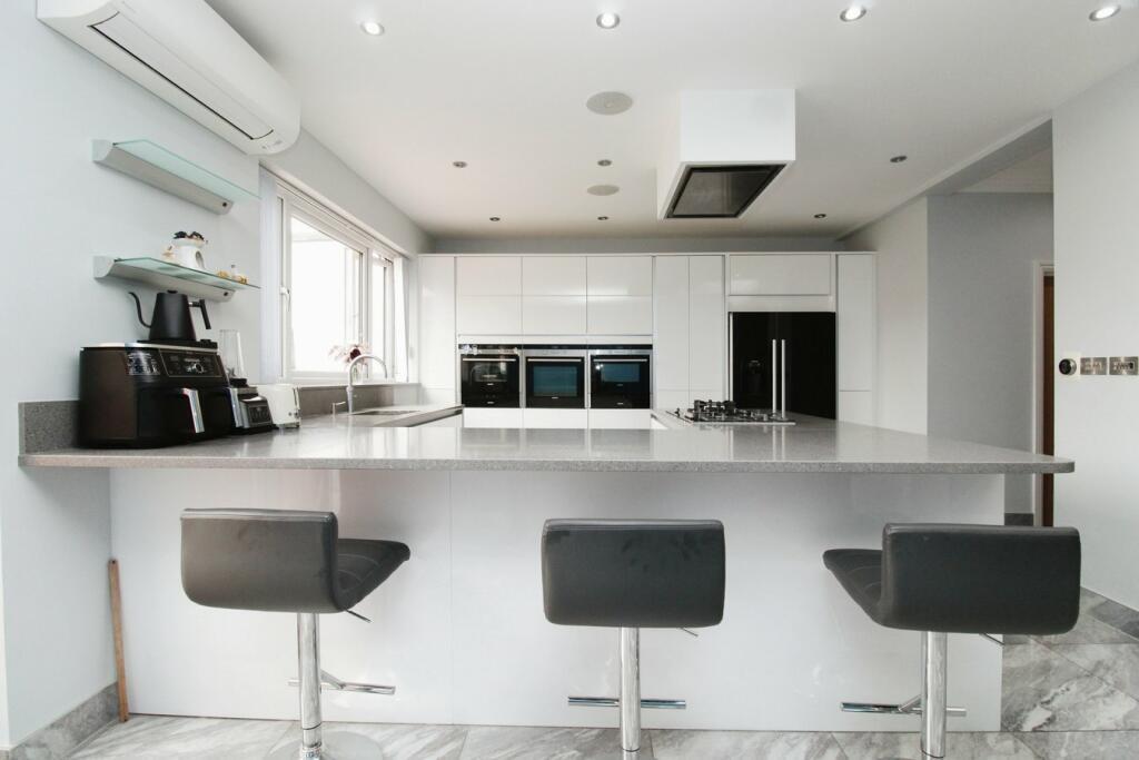 Main image of property: Wanstead Lane, Ilford