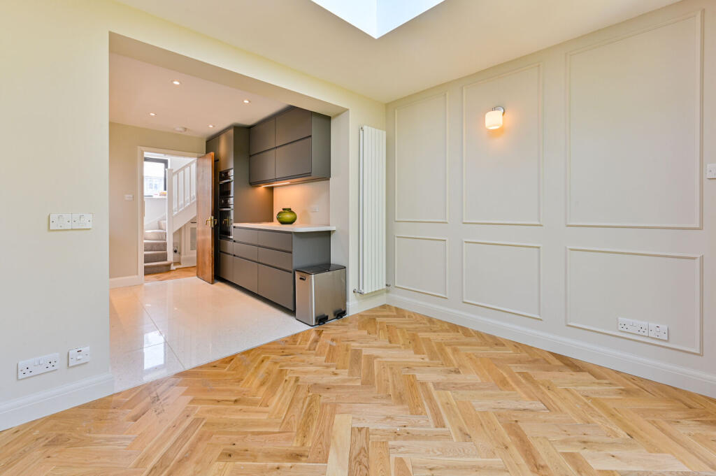 House in London - View 4
