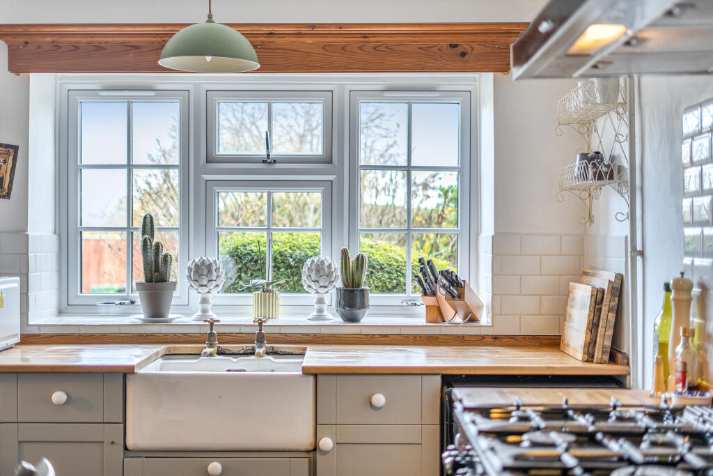 Eastrop, Highworth, Swindon, SN6 photo 3