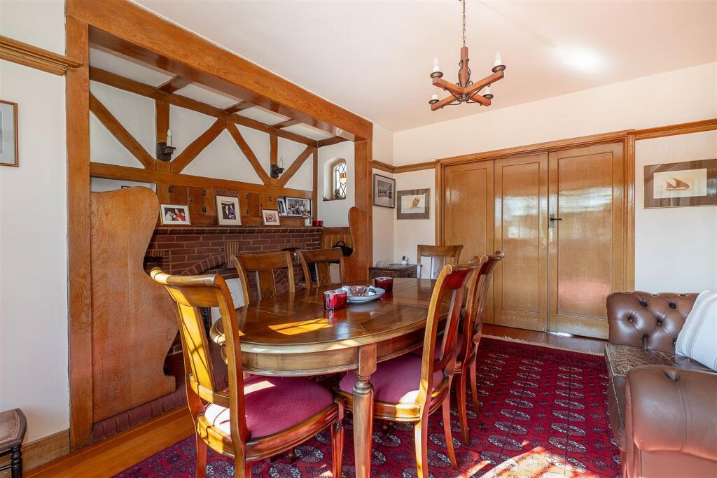 House in Kingston upon Thames - View 4