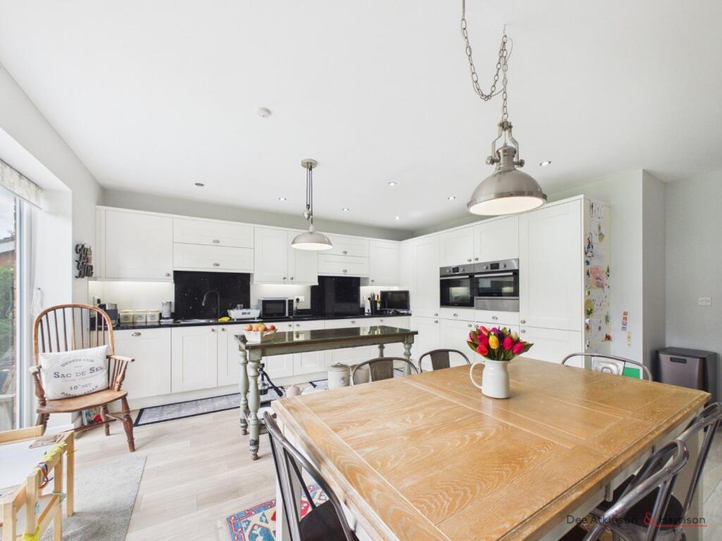 House in York - View 2