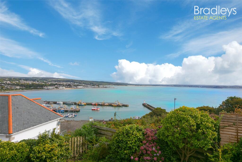 3-bed house on The Bowjey Hill, Newlyn, Penzance, Cornwall, £400,000