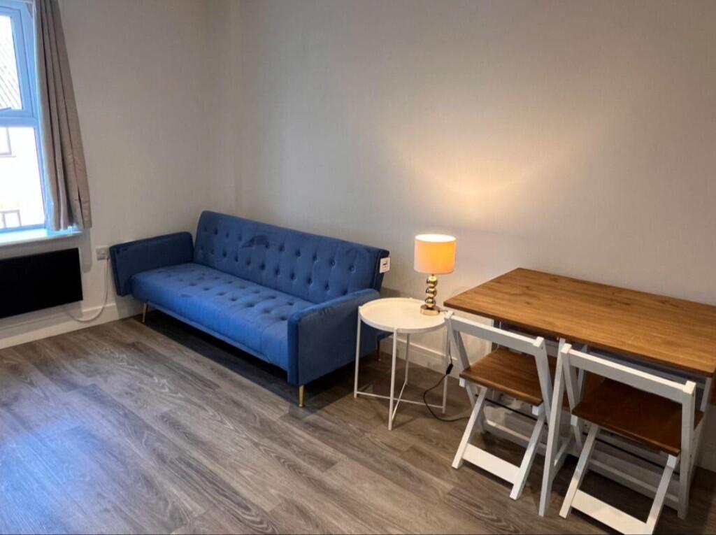 Main image of property: Green Street, High Wycombe, Buckinghamshire, HP11