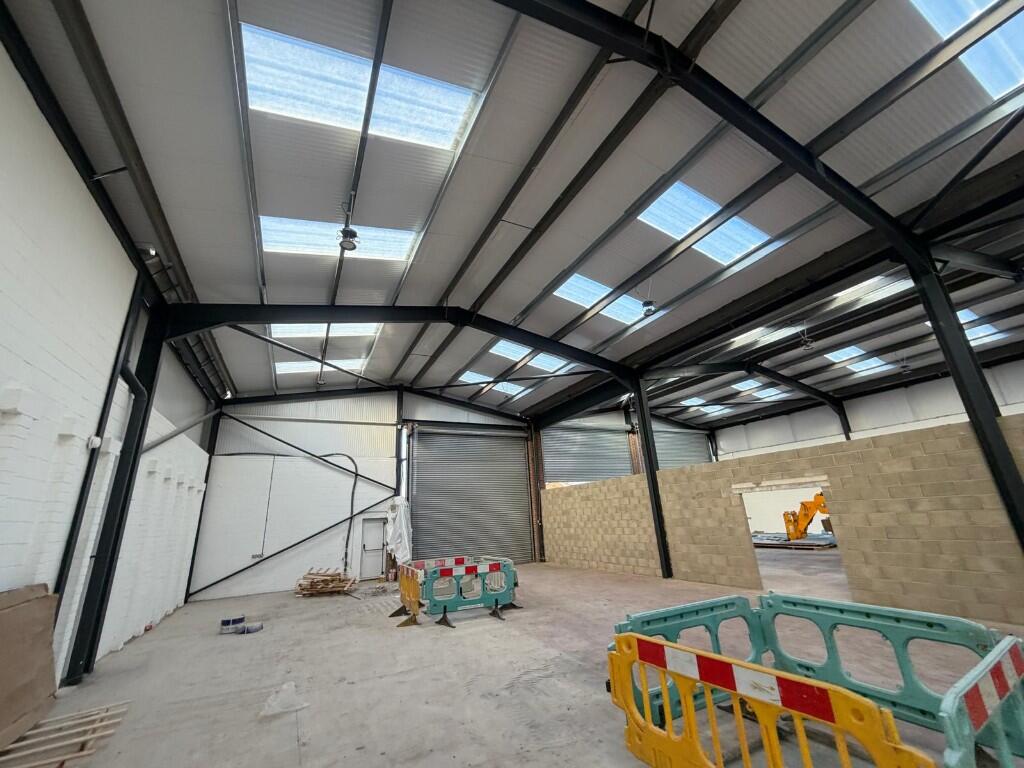 Main image of property: Fall Bank Industrial Estate, Barnsley, South Yorkshire, S75