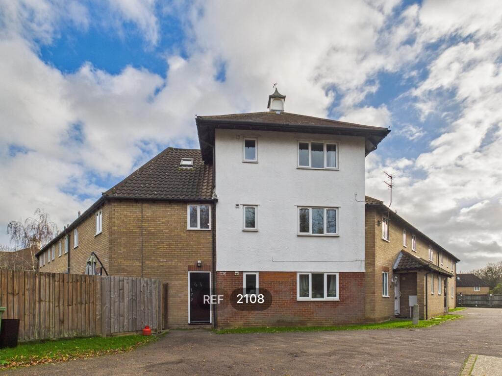 Main image of property: 90, Dale Close, Colchester, CO3 0FG
