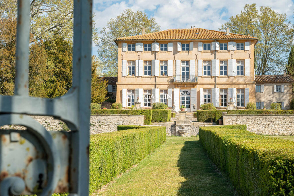 Main image of property: Provence-Alps-Cote d`Azur, Bouches-du-Rhône, Aix-en-Provence