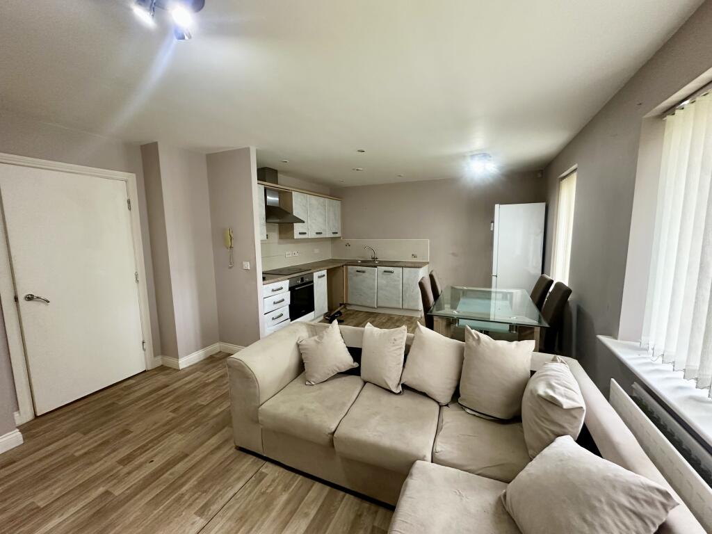 Apartment in Leeds - View 2