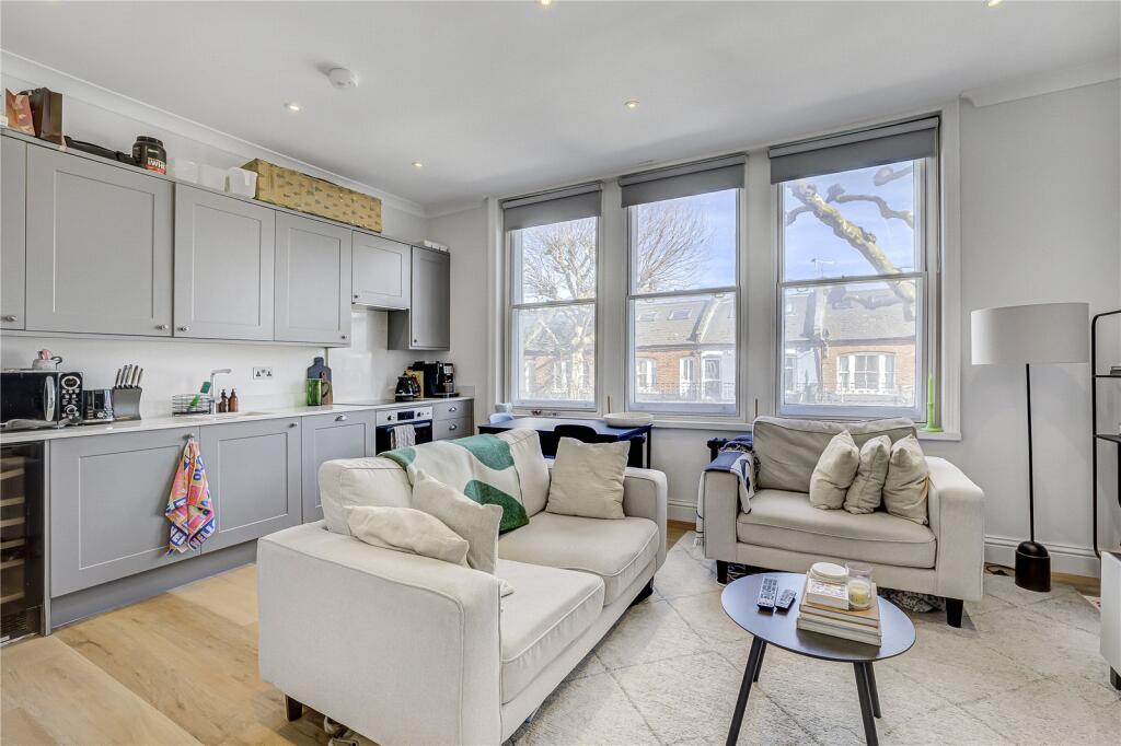 Apartment in London - View 4