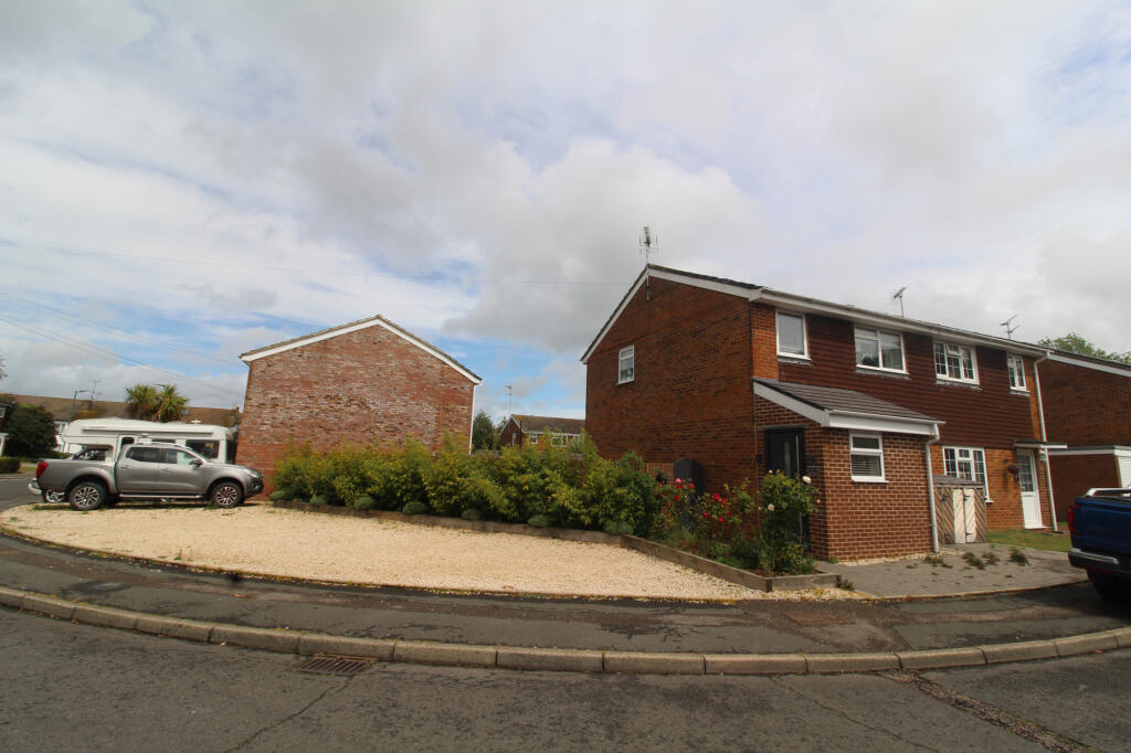 Main image of property: Moor Park Close, Gillingham, ME8