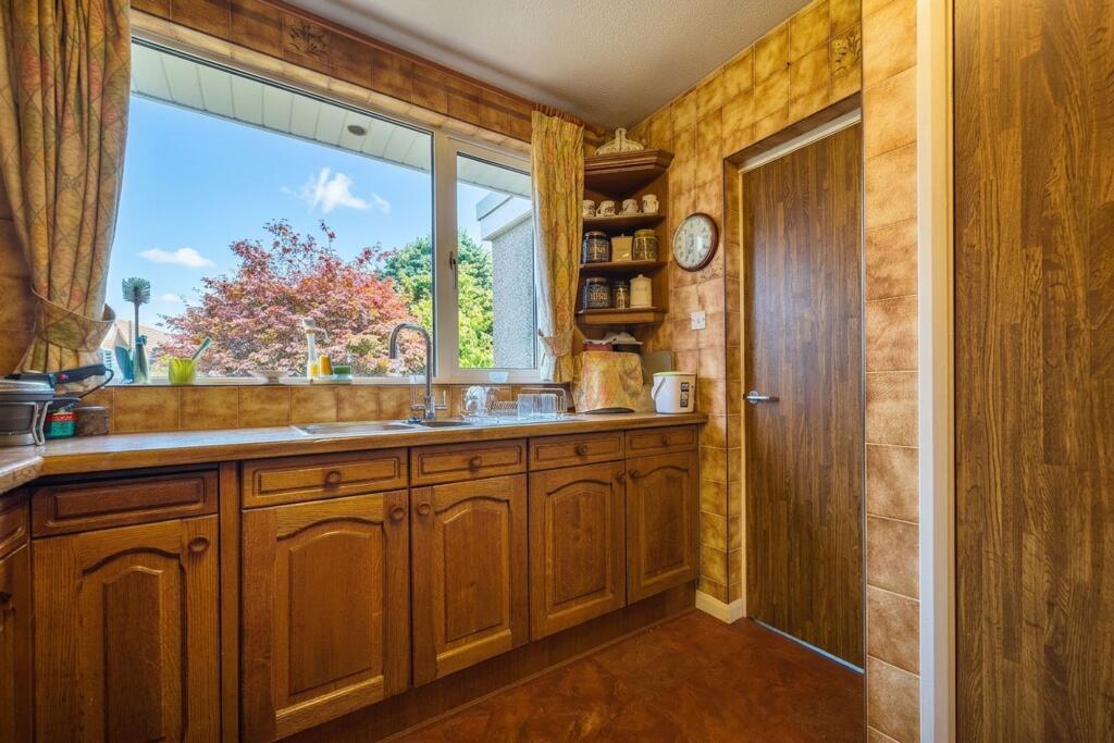 House in Lancaster - View 4