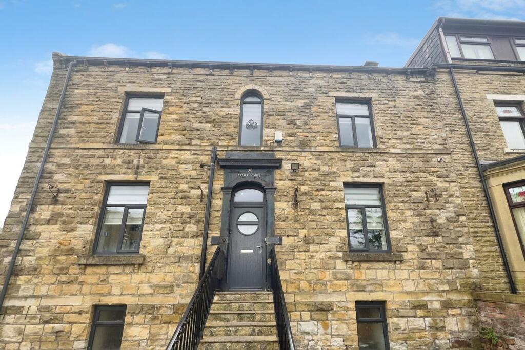 Main image of property: Leeds Old Road, Bradford, BD3