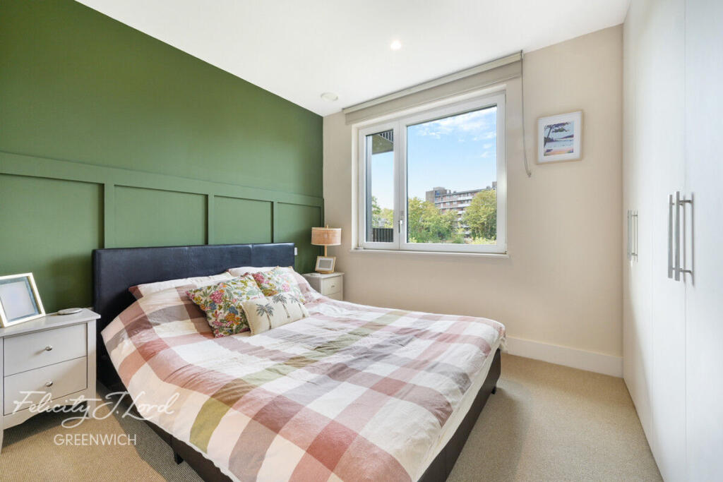 Apartment in London - More