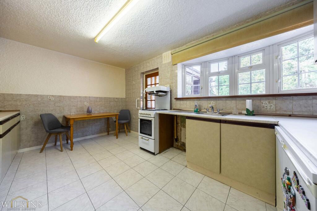 House in Tamworth, Staffordshire - View 5