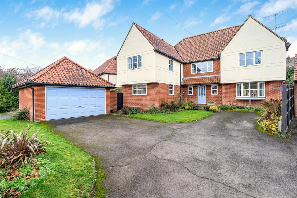 Main image of property: Tenterfields, Newport, Saffron Walden
